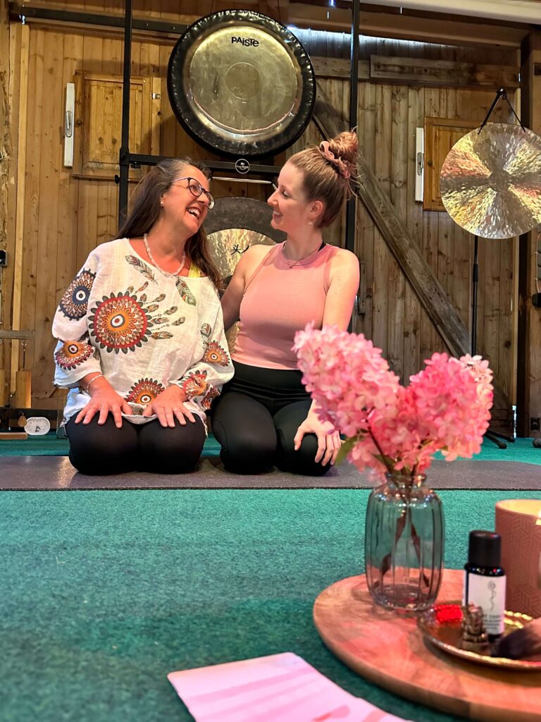 YogaLea - Lydia und Lea Feldner