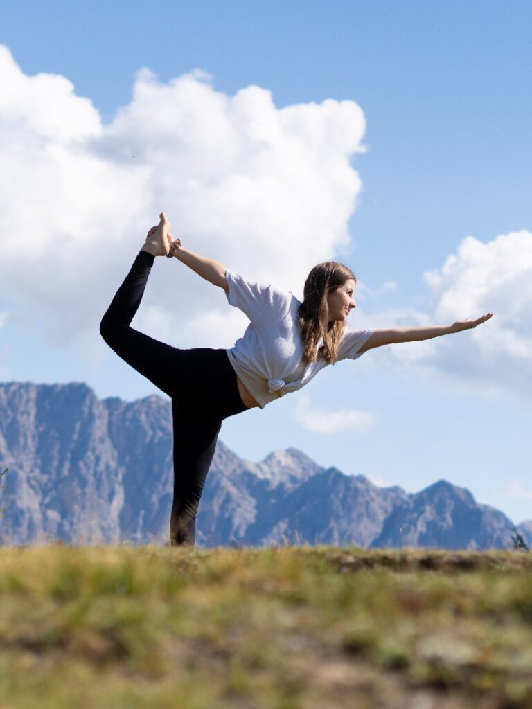 YogaLea - Yoga am Berg 